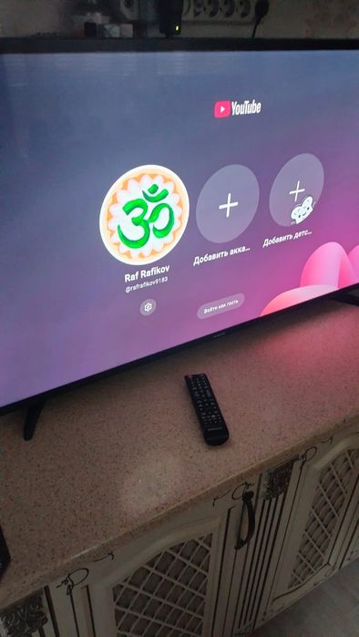 Срочно уступлю SMART SAMSUNG оригинал 109 см.