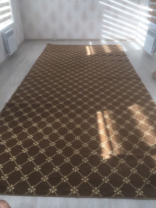 Gilam holati yaxshi yuvdirilgan