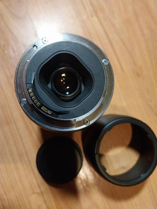 Obiective Canon 50mm f 1.8 STM si 100-300mm 4 5-5.6 USM