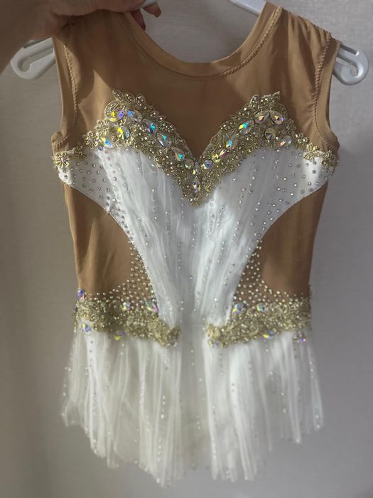 Продам купальник гимнастический