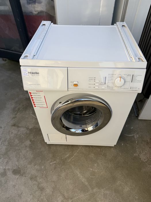 Пералня Миеле W875 + Свързващ кит за сушилня