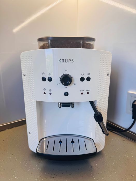 Кафеавтомат KRUPS EA8105 + ПОДАРЪК почистващи таблетки KRUPS