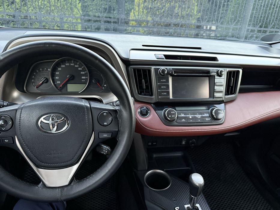 toyota rav 4 sotiladi