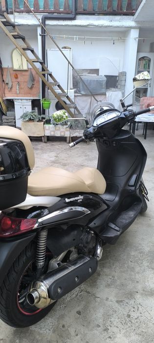 Пиаджо Бевърли 500i