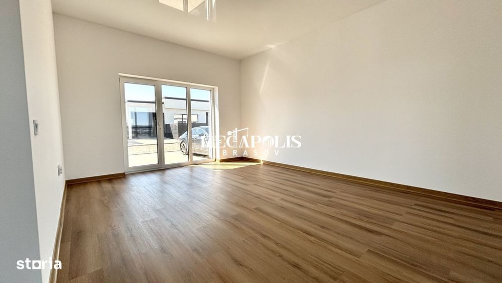 Casă 4 Camere | Parter | Drum Asfaltat | Intabulată | Credit | Izvor