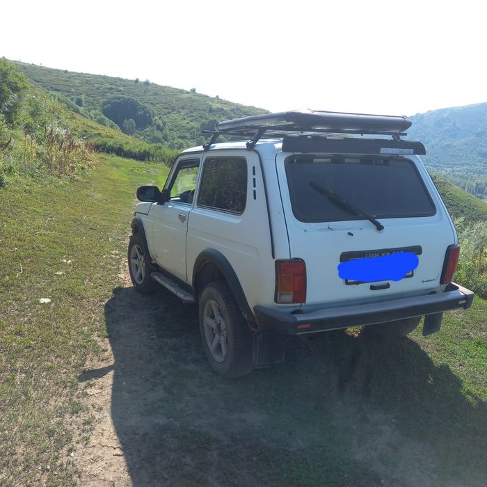 Продам ниву 21214