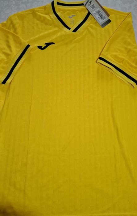 Продавам фланелки Joma.