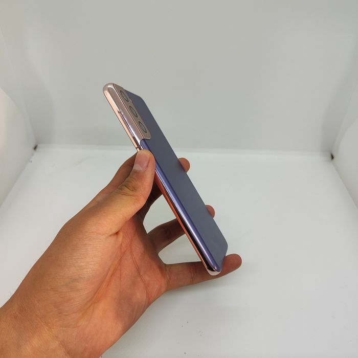 Samsung Galaxy S21 ideal dastafka bor srochna