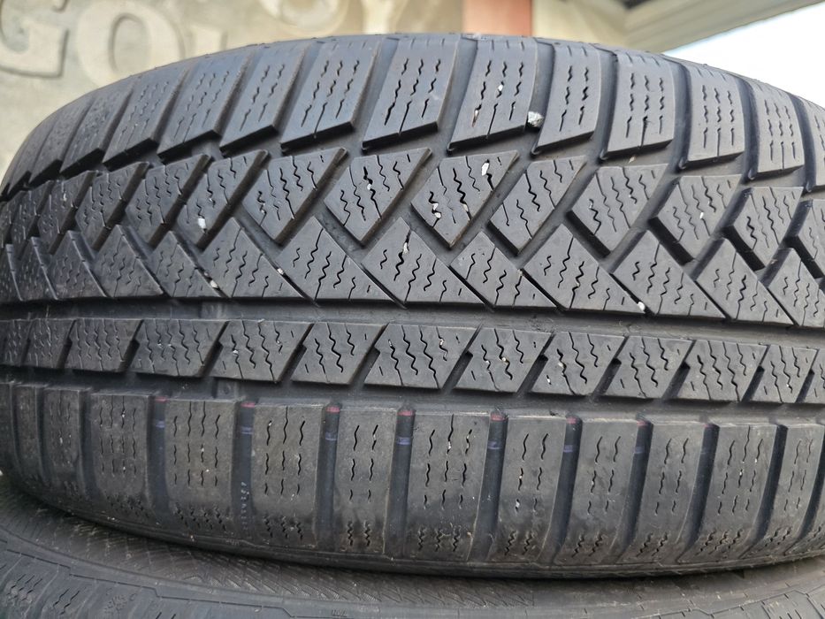 4бр Зимни гуми 205 60 17 - Continental