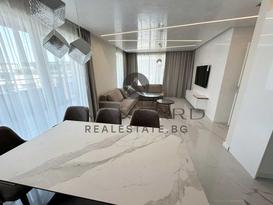 Продава се Тристаен апартамент в Пловдив, Остромила - 299 кв.м за 563 €/кв.м - Снимка #3