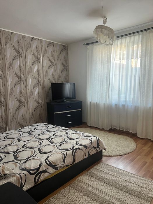 Casa parter + etaj zonă centrală