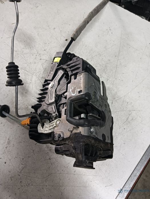 Broasca Usa Stanga Fata Mercedes-Benz S-Class (W222, V222, X222) [ 201