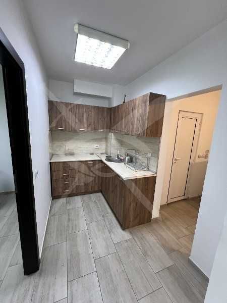 Дава се под наем Офис в Пловдив, Съдийски - 80 кв.м за 598.23 € - Снимка #1