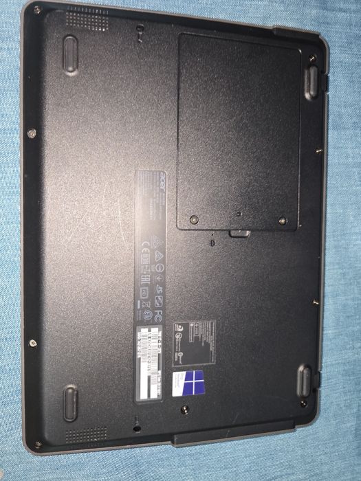 Acer TravelMate B117