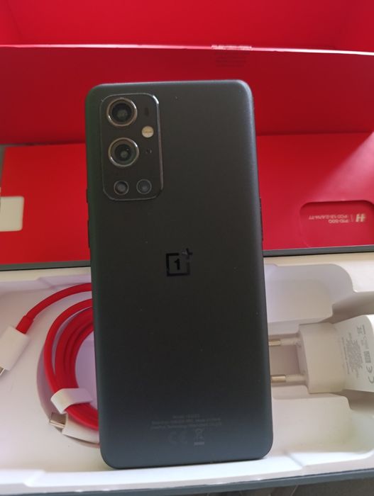 One Plus 9 pro 5G комплект с безжично зарядно