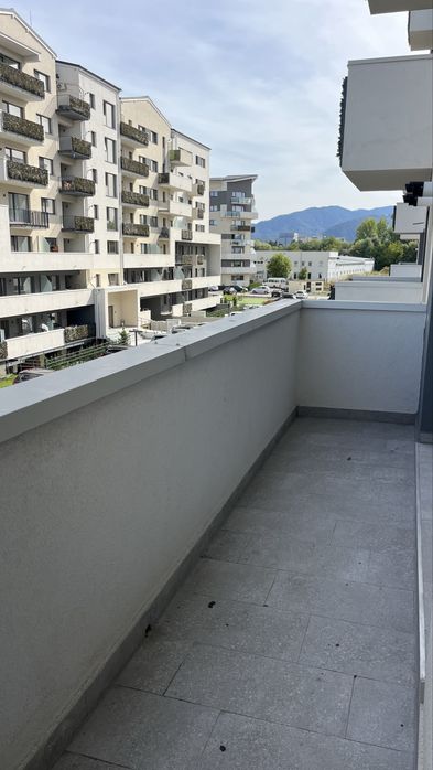 Studio cu balcon mare si parcare