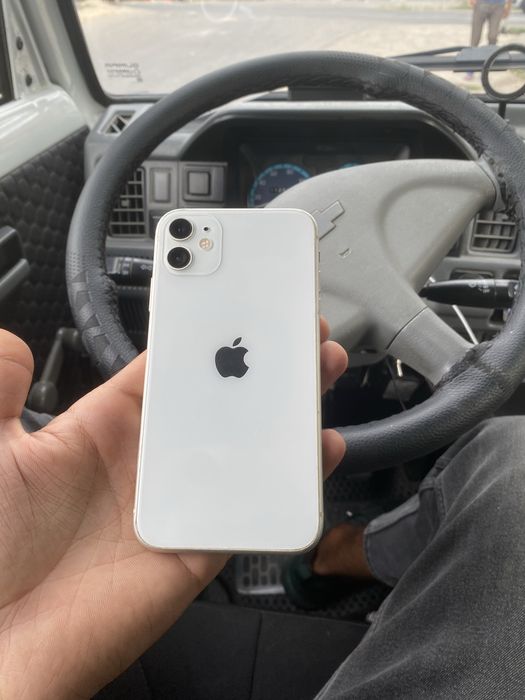 Iphone 11 sotiladi