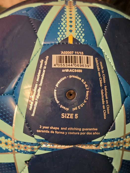 Promo футболни топки и вратарски ръкавици Adidas