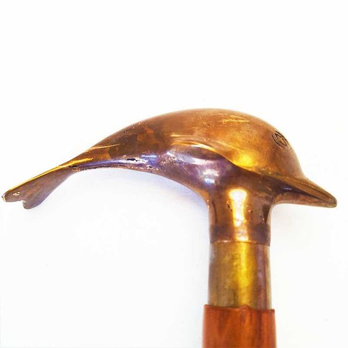 Първокласни бастуни с бронзови дръжки и тиково дърво