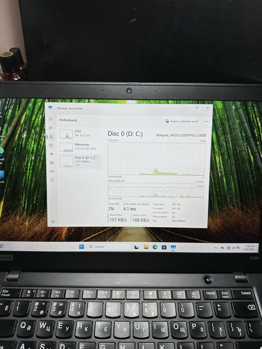 Lenovo x390 16 GB RAM 512 SSD I7 8th