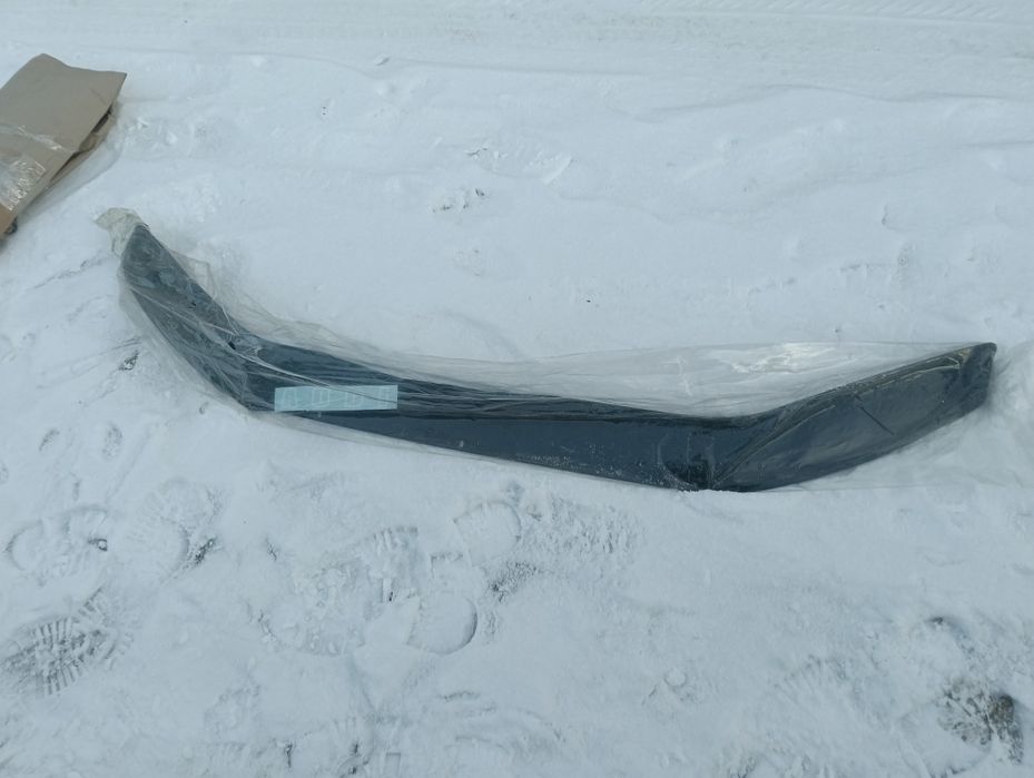 Deflector capota paravanturi audi A4 b8