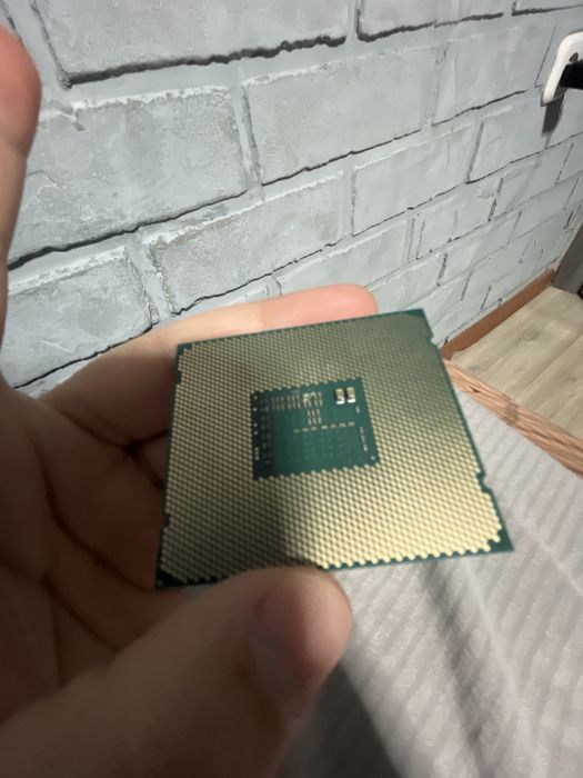INTEL xeon E5-2620 V3