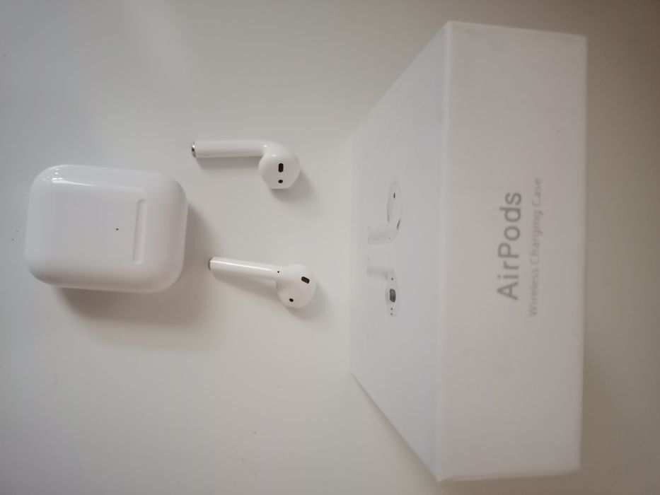 Беспроводные наушники эйрподс