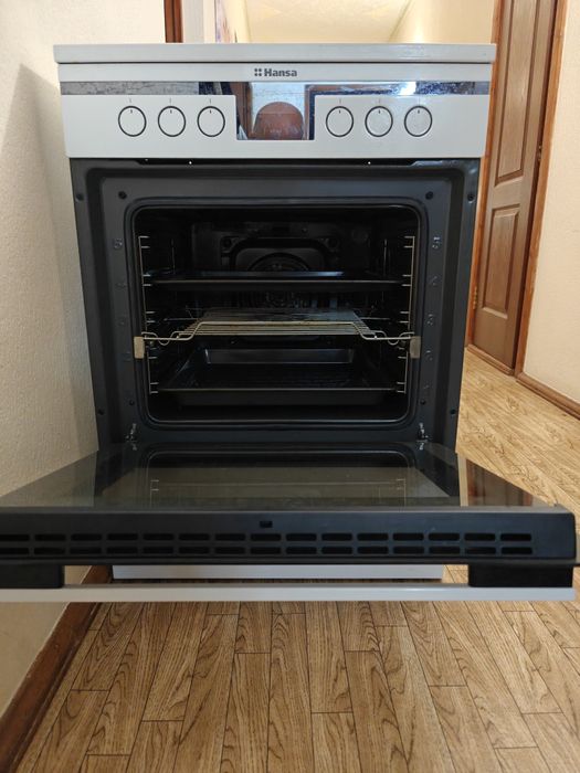 Эл. Плита HANSA стеклокерамика