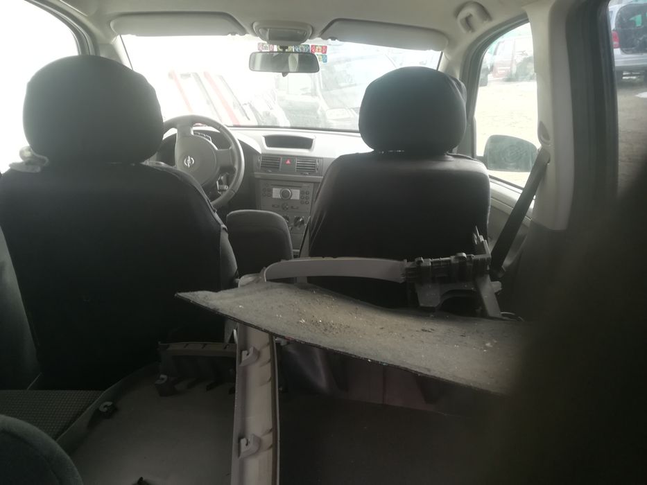 Опел мерива 1.6 бензин автомат