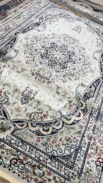 Продается ковры новые турецкий