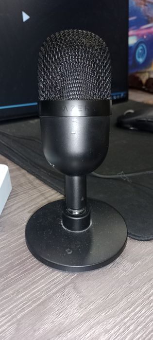 продам микрофон Razer