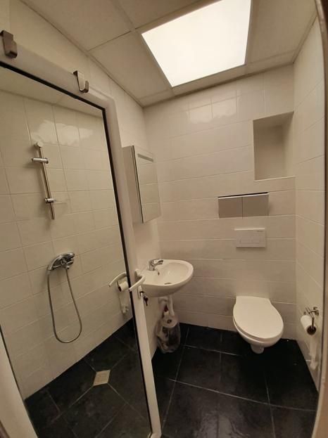 Дава се под наем Двустаен апартамент в София, Център - 44 кв.м за 450 € - Снимка #5