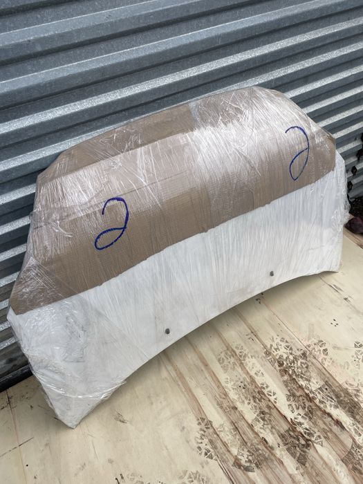 Капот Toyota Ipsum 2AZ-FE