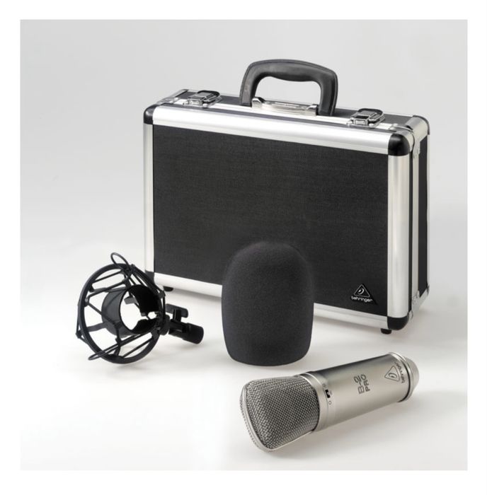 Студийный микрофон