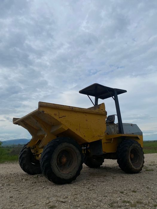Vand/Inchiriez dumper benford 6t