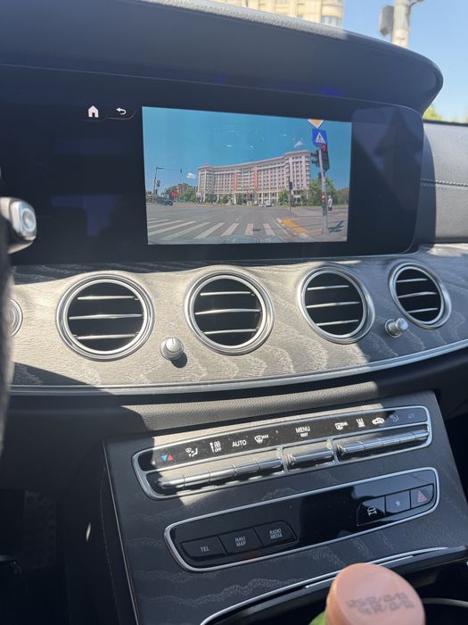 Mercedes E Class E300de 4matic Full Primul Proprietar Garantie 6 luni