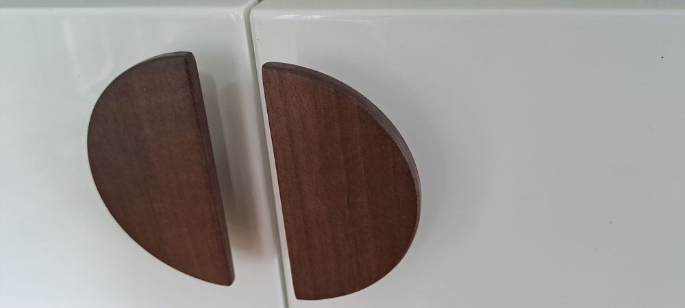 Дръжки от масивна дървесина