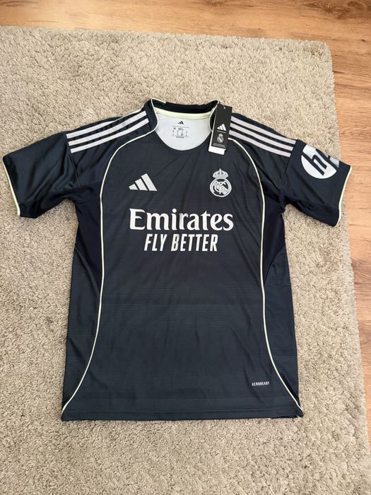 Tricou real madrid