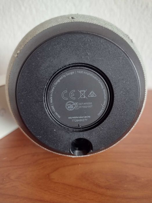 Google Home колонка