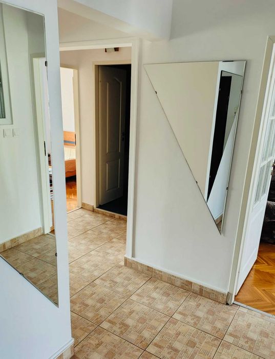 Persoană fizică închiriez apartament 3 camere cartier Mărăști central