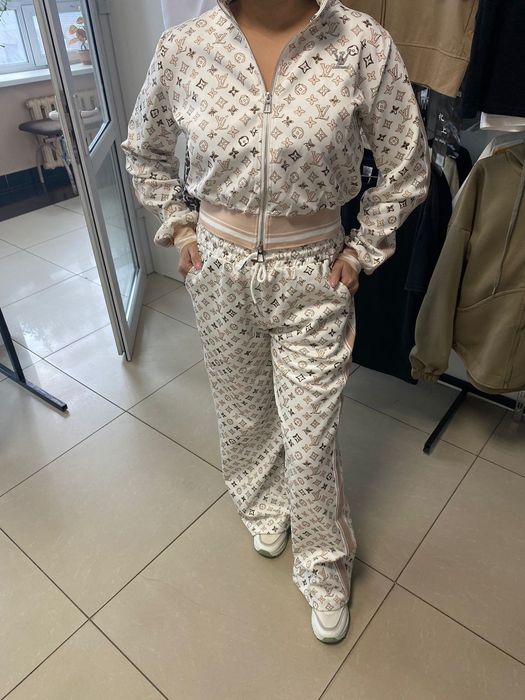 Костюмы производства Корея