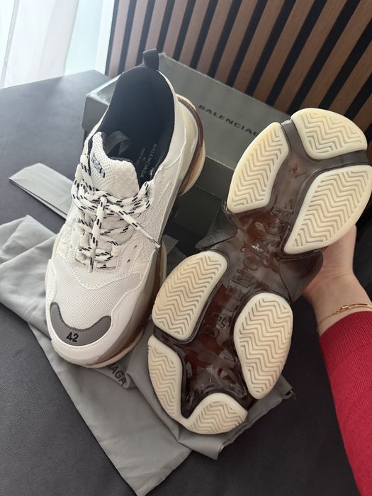 Bakenciaga sneakers 42