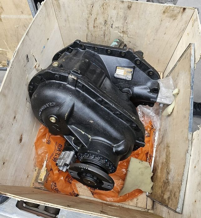 Редуктор среднего моста