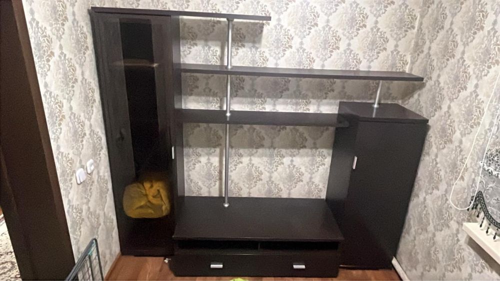 Продаем шкаф с телевизорм тел рабочий