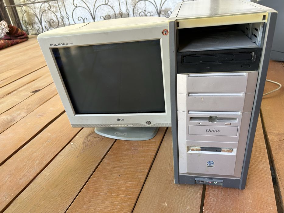 Продам сср компитер LG