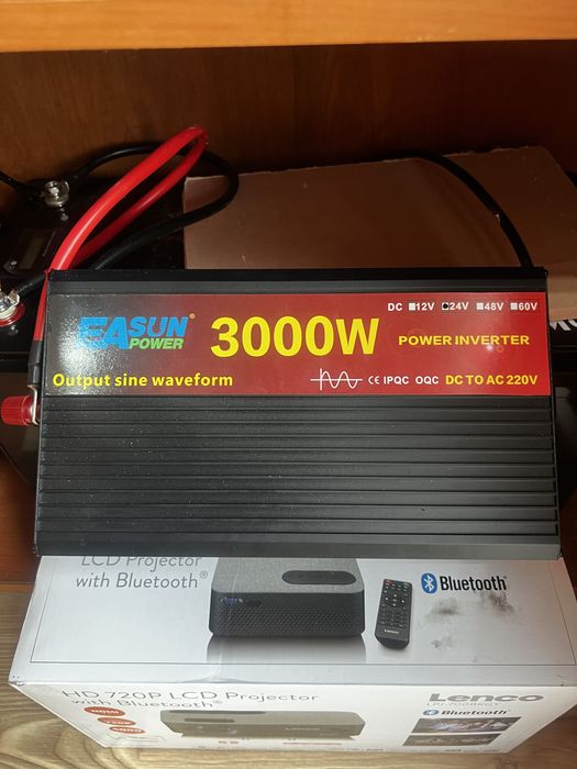 Vand Invertor EASUN 24V/220V 3000W