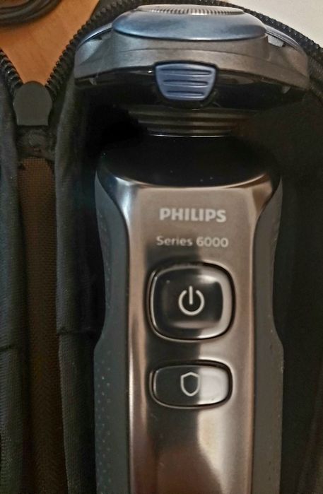 Aparat de ras Philips Seria 6000 (S6640) - Stare Excelentă + Accesorii