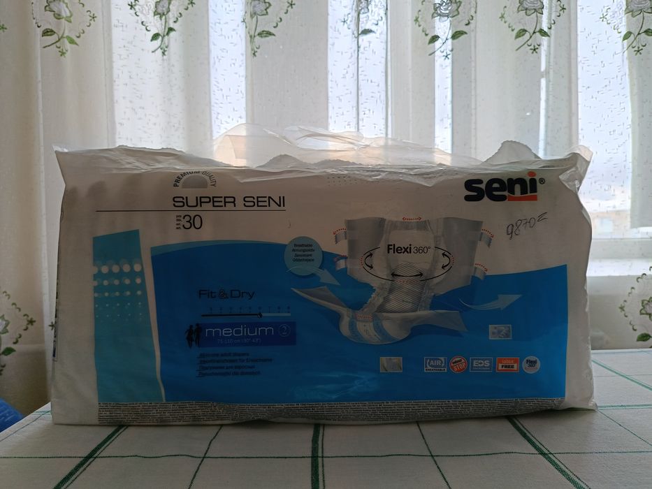 Продам памперсы Seni