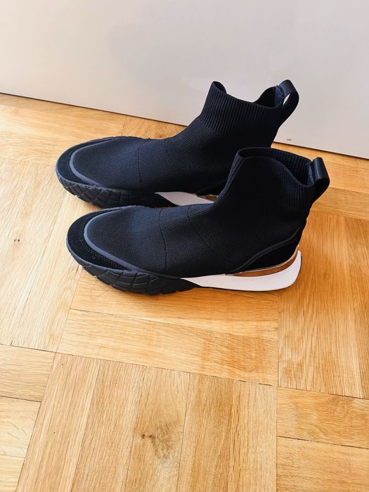 Манго обувки спортни