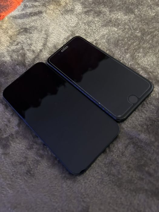 Vând iPhone 13 piese